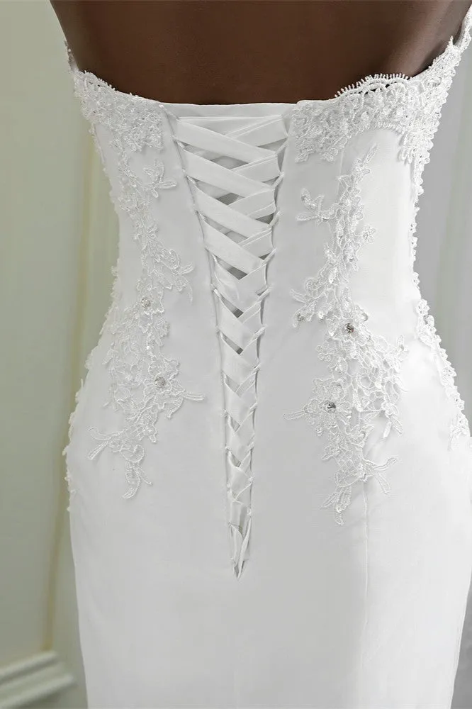 Chic Long Mermaid Strapless Lace Appliques Wedding Dress