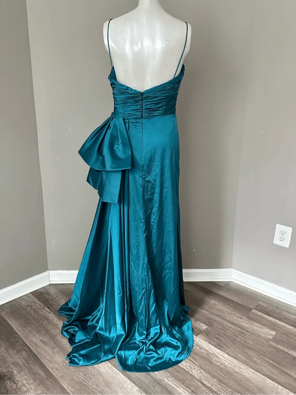 Spaghetti Straps Tea Prom Gown Cut Out Side Bow Gown lpk933