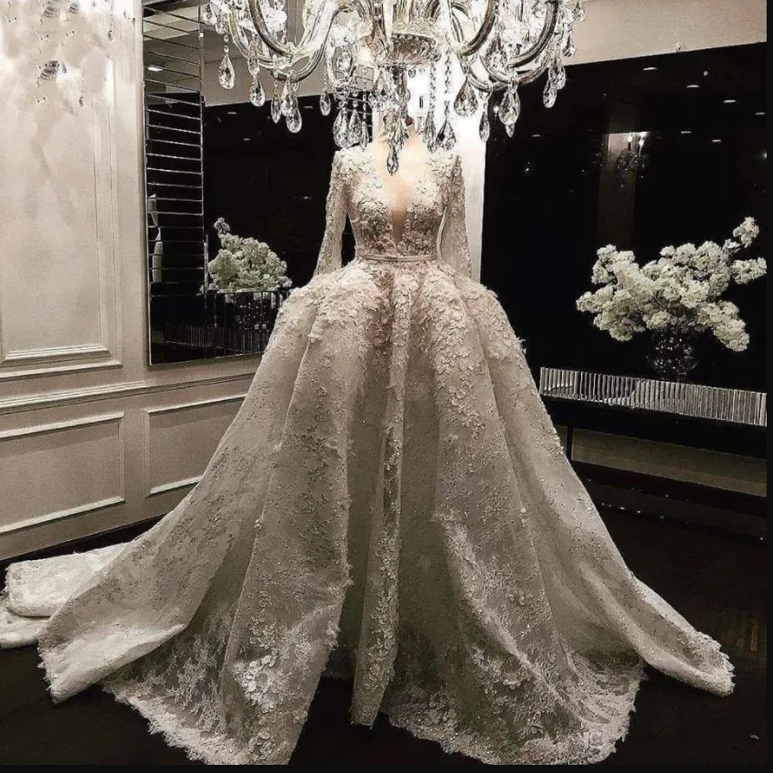 Vestido De Noiva 2025 Lace Long Sleeves Ball Gown Wedding Dresses Appliques Dubai Arabia Bride Dress Princess Wedding Gowns